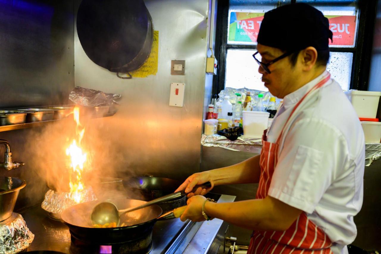天鹅酒店 埃文河畔布拉德福 外观 照片